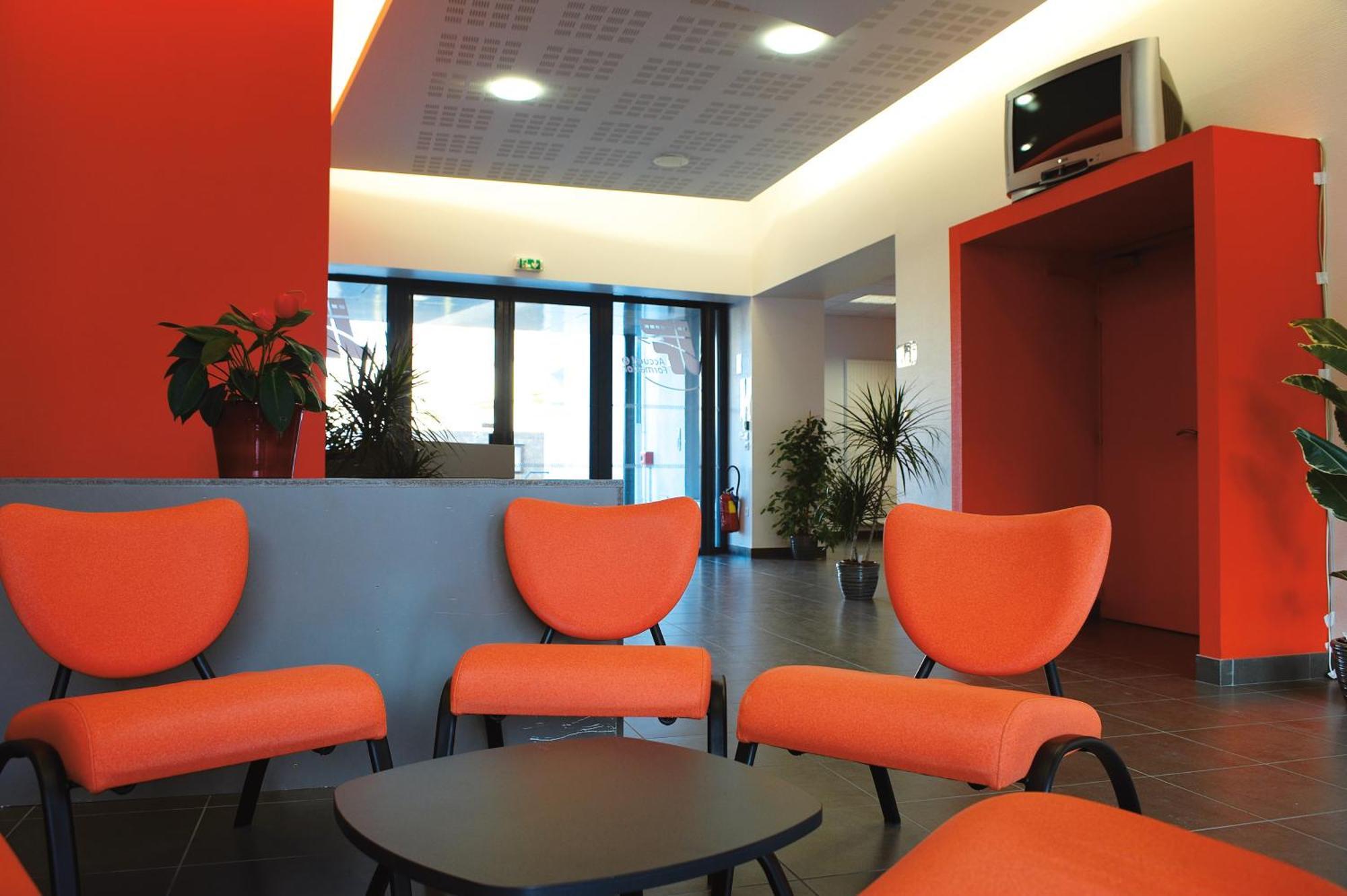 Jf Accueil & Formation Hotel Cholet Eksteriør billede